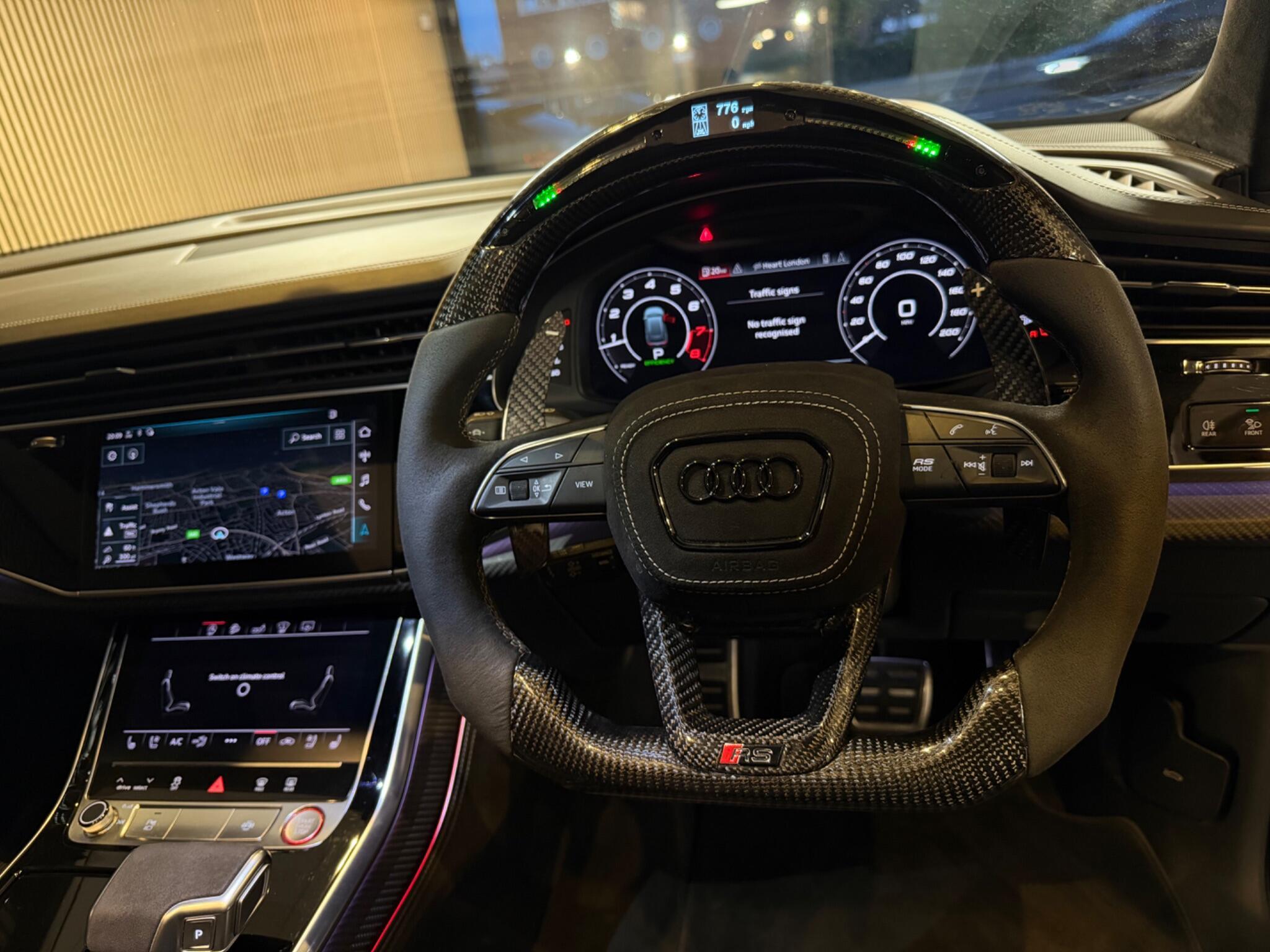 Audi RSQ8
